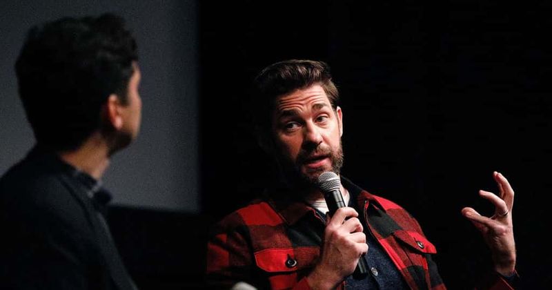 
                            
                            
                            
                            John Krasinski revela por que se mantuvo firme en contratar a una actriz sorda en la película 