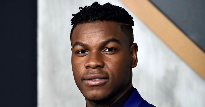 
                            
                            
                            
                            John Boyega llama la atención del fandom de 