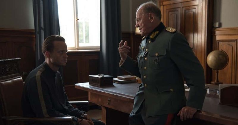 
                            
                            
                            
                            'A Hidden Life' de Terrence Malick: la verdadera historia de Franz Jägerstätter, un cristiano devoto asesinado por desafiar a Hitler
