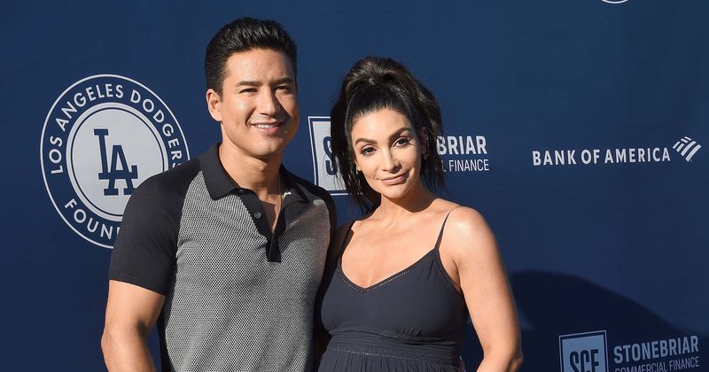 Mario Lopez gushes about 'Saved by the Bell' reunion, says he's looking forward to 2020 to ...