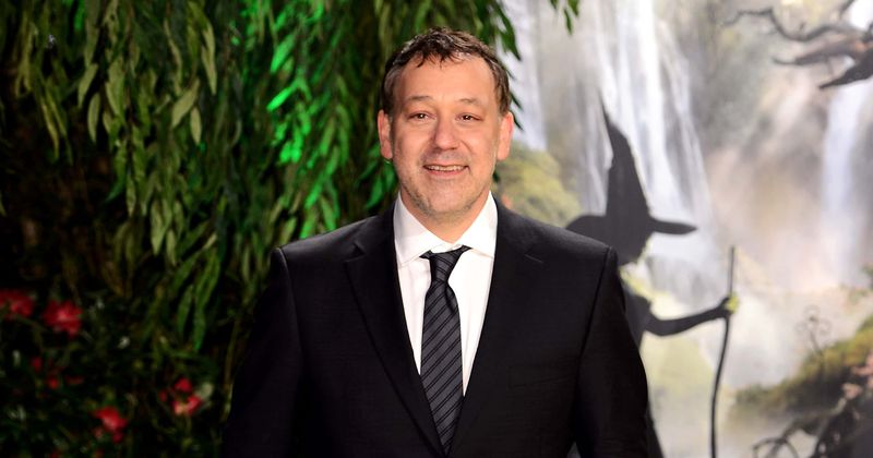 
                            
                            
                            
                            'Doctor Strange 2': el director de 'Spider-Man' Sam Raimi en conversaciones para dirigir la próxima película de Benedict Cumberbatch