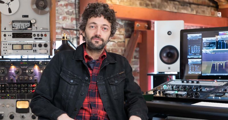 
                            
                            
                            
                            Jacob Bloomfield-Misrach, jefe de sonido de 'Crip Camp', dice que convertir los videos caseros de los 70 en películas de Netflix fue un placer excepcional