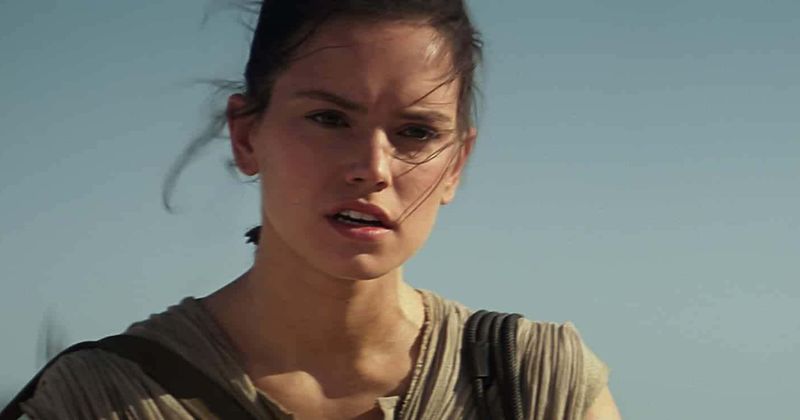 
                            
                            
                            
                            Cuenta regresiva para el día de 'Star Wars': 'El despertar de la fuerza' es un viaje emocionante y la mejor película de la trilogía secuela