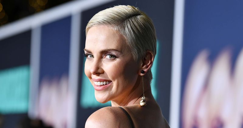 
                            
                            
                            
                            Comic-Con @ Home: como 'Mad Max: Fury Road' cambió la trayectoria profesional de la superestrella Charlize Theron