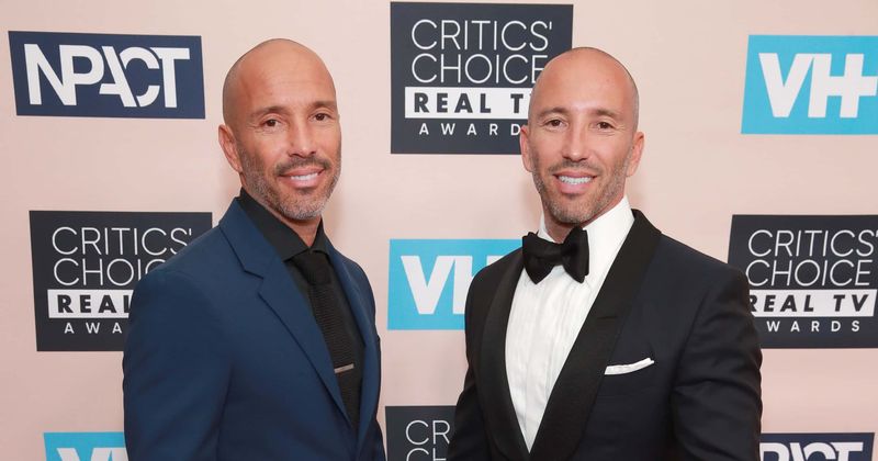 Selling Sunset Season 3 Fired Or Resigned Why Did Brett Oppenheim Stop Working With Twin Brother Jason Meaww