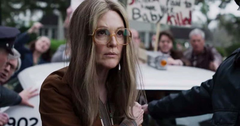 
                            
                            
                            
                            Revisión de 'The Glorias': Julianne Moore brilla en un hermoso homenaje a Gloria Steinem que podría ser más corto