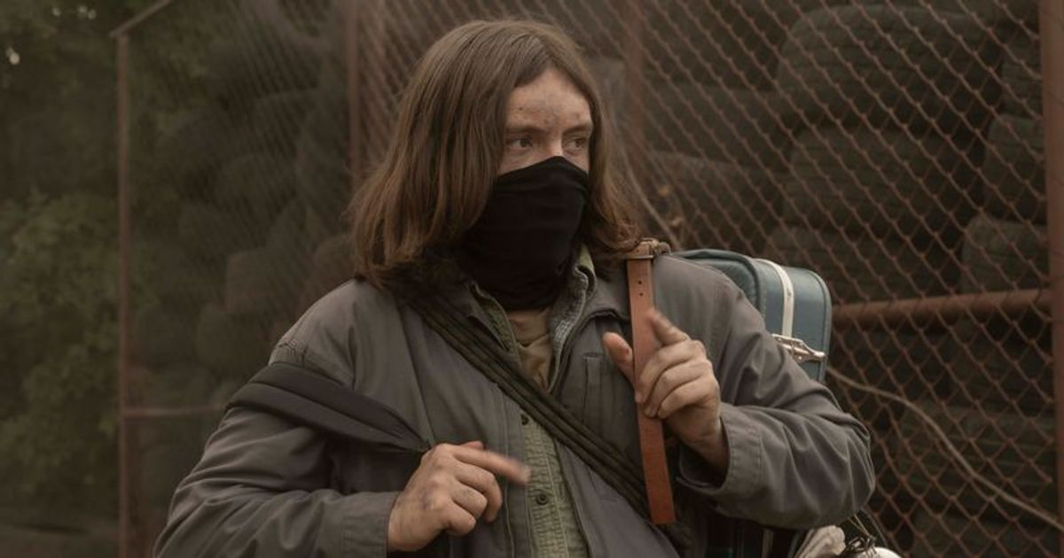 Walking Dead World Beyond Saison 3 'The Walking Dead: World Beyond' Episode 3 Review: Silas's past is the