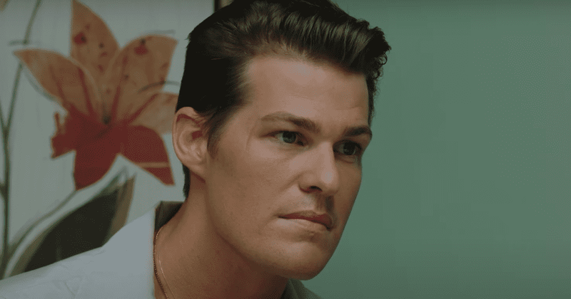 
                            
                            
                            
                            'Blackjack: La historia de Jackie Ryan': una película lenta muestra Spark mientras Greg Finley da vida a la leyenda del streetball