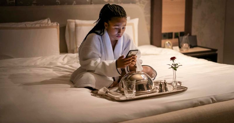 ‘Industry’ Episode 2: Yasmin and Robert take their flirtation to the