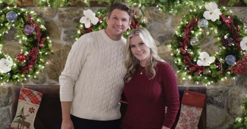 
                            
                            
                            
                            '¡Hola Navidad!': Conoce a Alison Sweeney y Marc Blucas, el elenco de la comedia romántica de Hallmark 