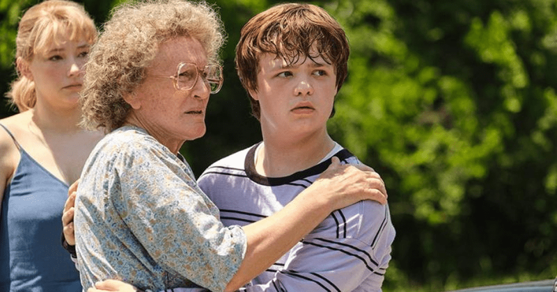 
                            
                            
                            
                            Revisión de 'Hillbilly Elegy' de Netflix: Mamaw de Glenn Close hace que la aburrida adaptación de memorias sea un reloj digno