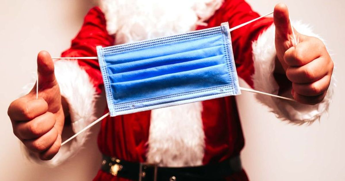 Unconscious Santa in oxygen mask battling Covid-19 in charity ad sparks backlash, fears it will upset children - Vimarsana News
