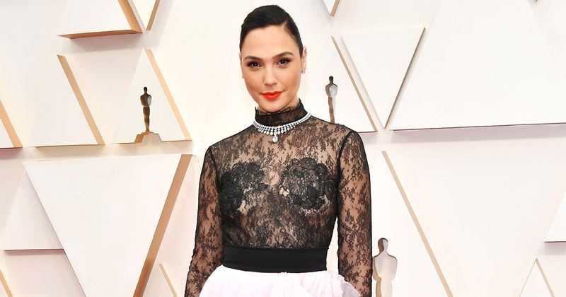 
                            
                            
                            
                            ¿Cuál es el patrimonio neto de Gal Gadot?  He aquí un vistazo a su riqueza antes del lanzamiento de 