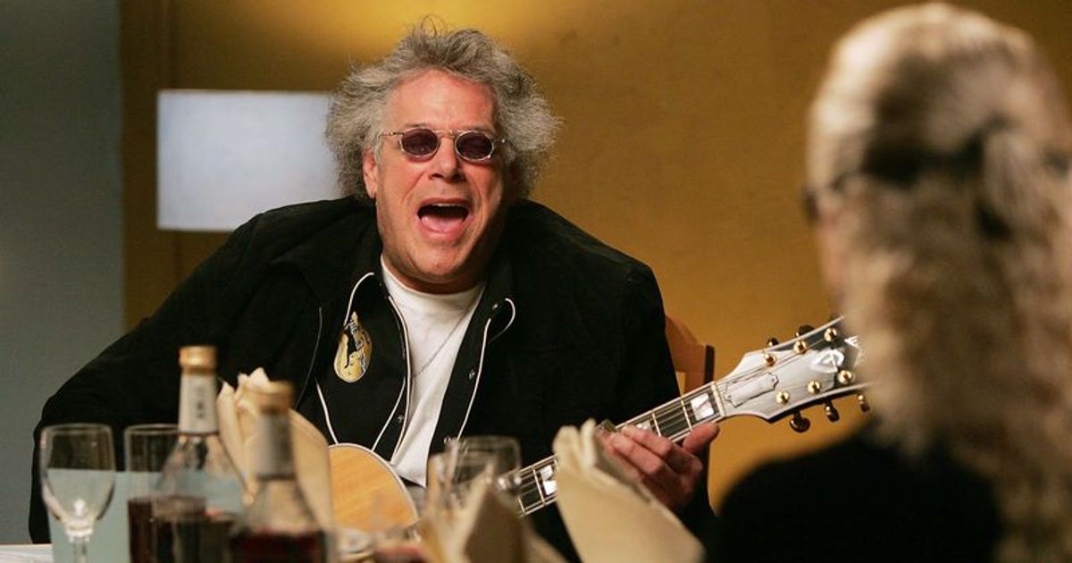 Leslie West Mountain Guitarist And Mississippi Queen Hitmaker Dead At 75 What Is The Cause Of His Death Meaww