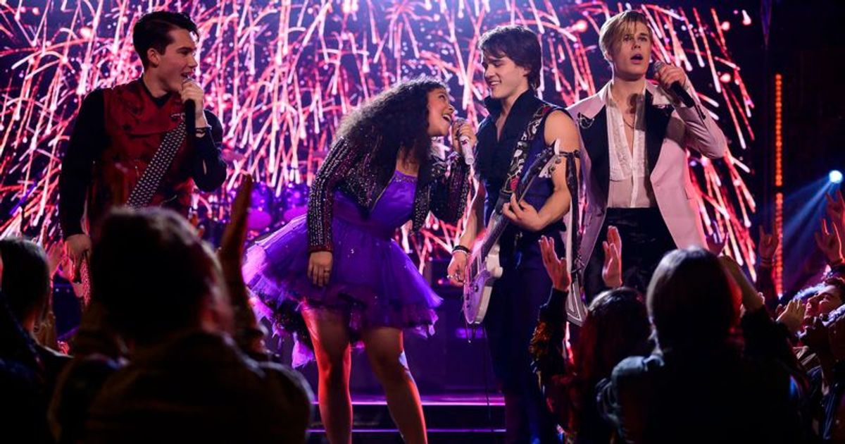 ‘Julie and the Phantoms’ Season 2: Release date, plot, cast and all you - Julie And The Phantoms Season 2 Release Date Netflix Us