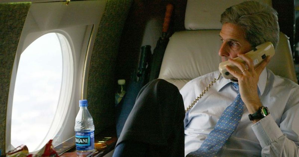 John Kerry: Envoy for climate still owns private jet, says report, but asks ex-coal workers to make solar panel - Vimarsana News