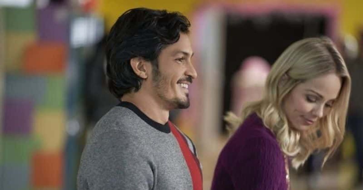 Playing Cupid Release Date Plot Cast Trailer And All You Need To Know About Hallmark S Romance Movie Starring Nicholas Gonzalez Meaww