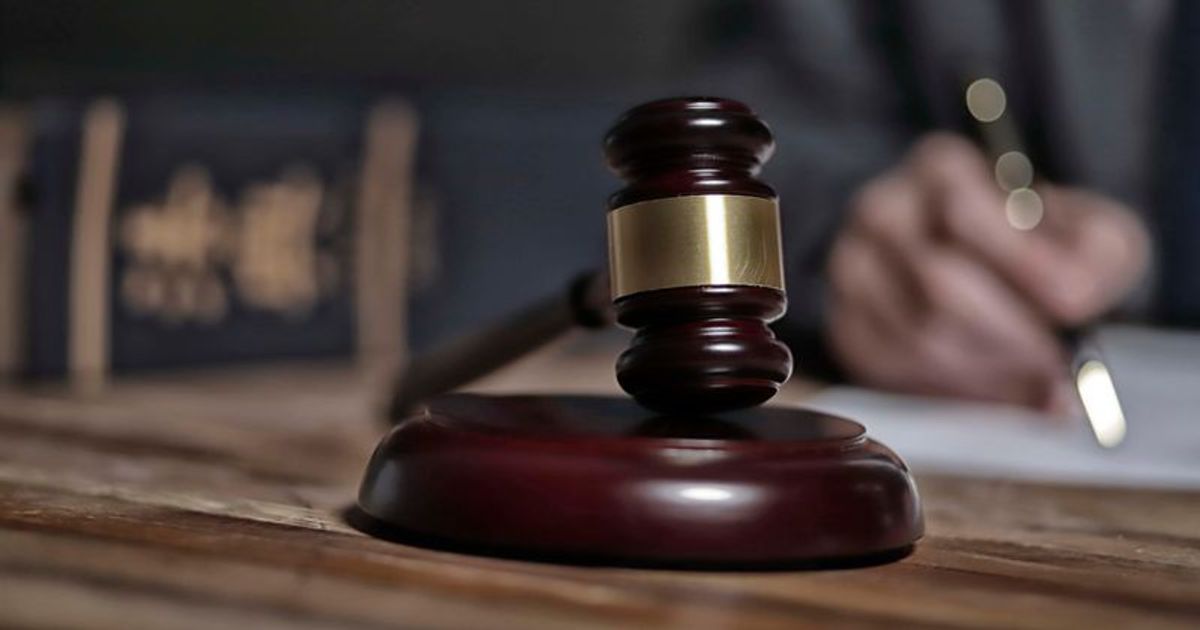 Lawyer caught having sex live on camera while he was defending gang member in court - Vimarsana News
