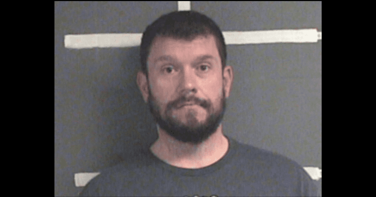 Jason Collier: Texas police chief's wife Opal Collier files for divorce after he was outed as a serial cheat - Vimarsana News