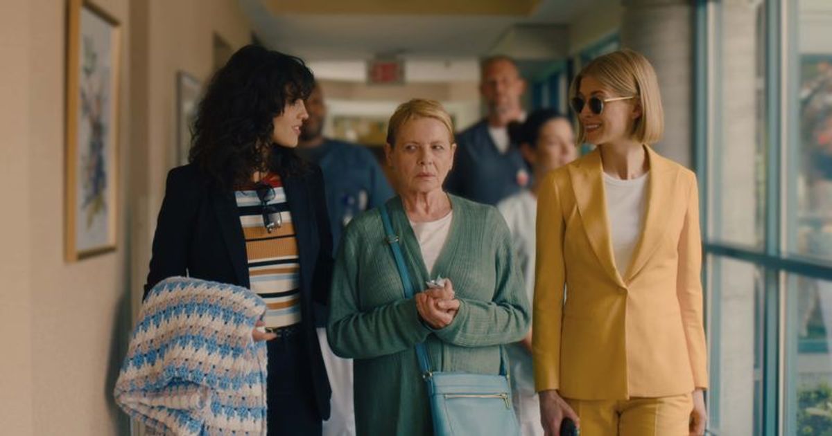 'I Care A Lot' Full Cast List: Meet Rosamund Pike, Peter Dinklage, Chris Messina, other stars of dark comedy - Vimarsana News