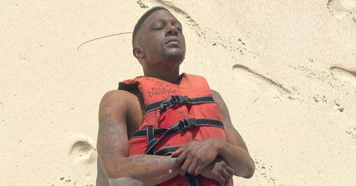 Why did Boosie Badazz play dead in the Bahamas? Rapper dubbed 'comedian' after funny pic of dolphin rescue - Vimarsana News
