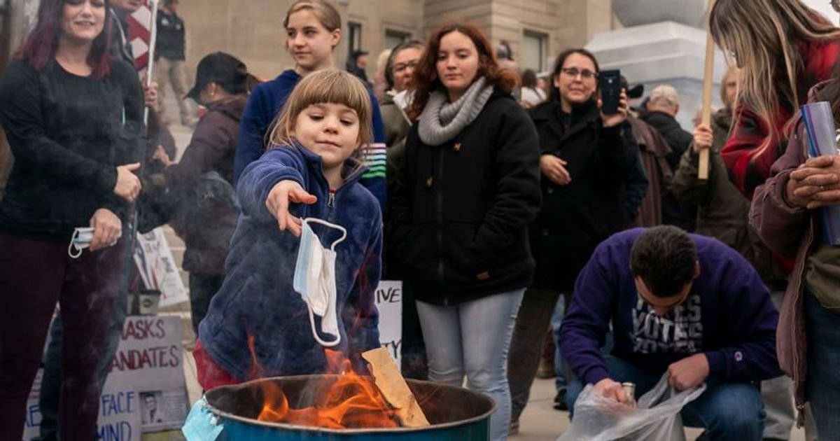 What is #BurnTheMask Rally? Kids toss masks into flames outside Idaho Capitol, Internet slams it as 'pathetic' - Vimarsana News
