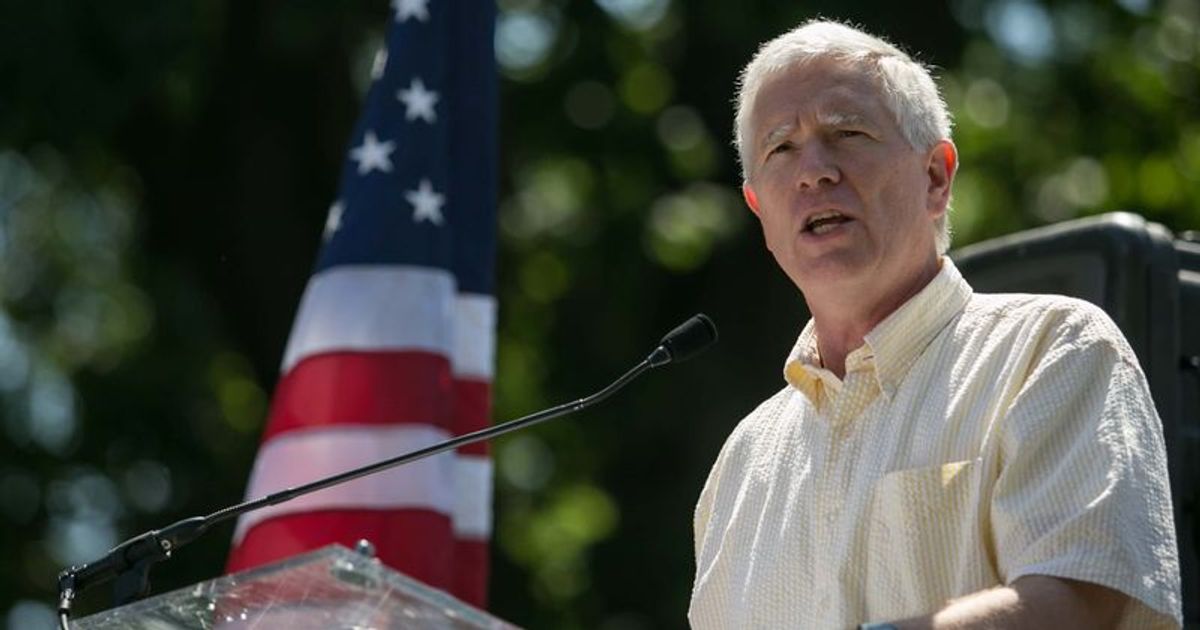 Mo Brooks trolled for accidentally tweeting Gmail password: 'Thanks for sharing' - Vimarsana News