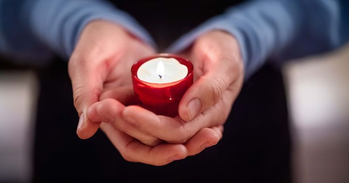 Who is Alison Poggi? North Carolina nurse's tweet mourning mom's death goes viral - Vimarsana News