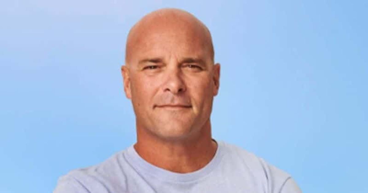 Did Bryan Baeumler get pilot's license? 'Renovation Island'