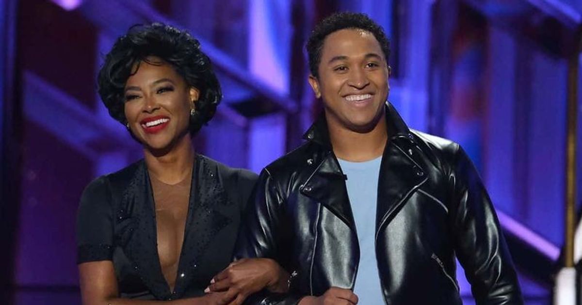 'DWTS' Grease Night: Kenya Moore's moving performance has fans demanding perfect 10 - Vimarsana News