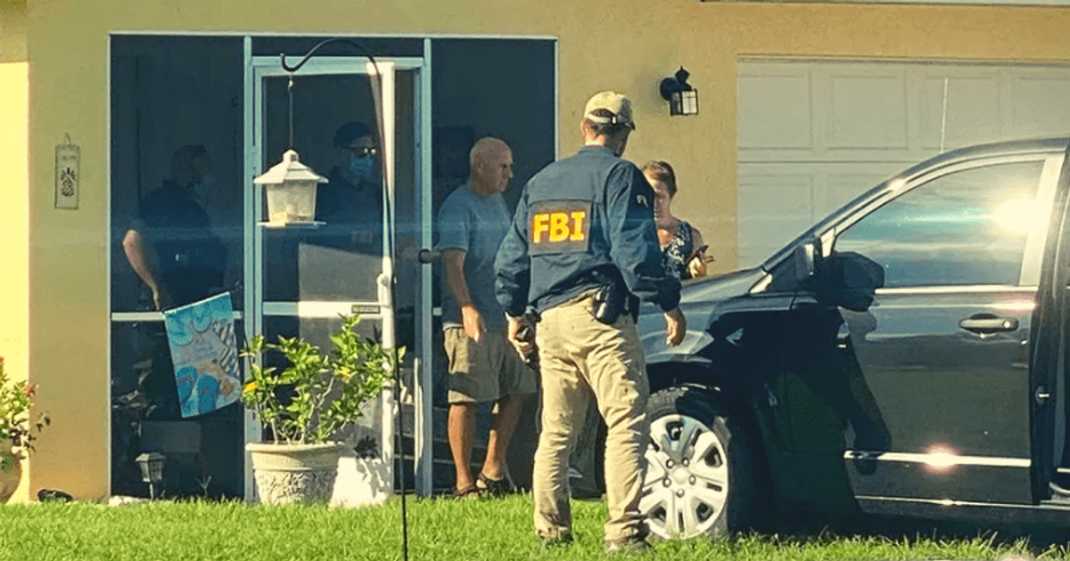 Four questions facing Brian Laundrie's parents after discovery of his remains - Vimarsana News