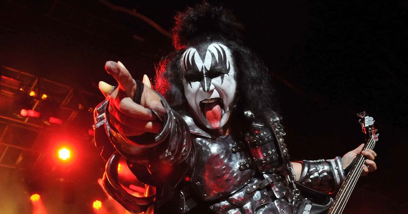 
                            
                            
                            
                            El líder de Kiss, Gene Simmons, criticado por llamar a los anti-vacunas el enemigo: 