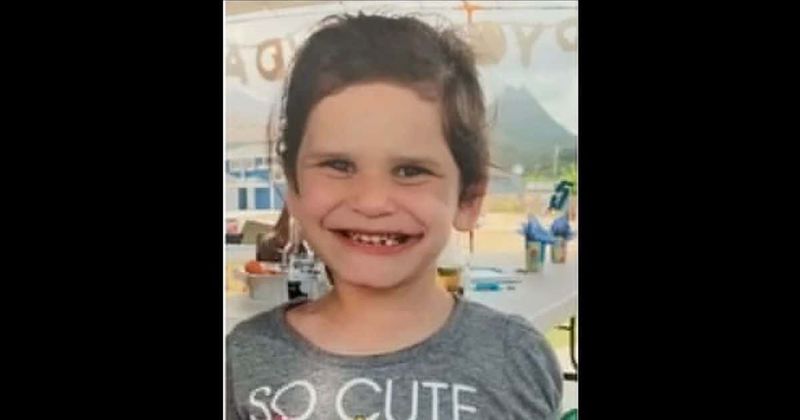
                            
                            
                            
                            Isabella Kalua: niña desaparecida en Hawái, de 6 años, encontrada muerta en una jaula, padres adoptivos detenidos