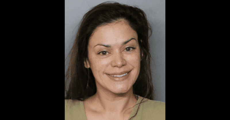 
                            
                            
                            
                            Madre de Florida dejó a su bebé solo en casa para ir a la cafetería el Día de Acción de Gracias, acusada de negligencia infantil