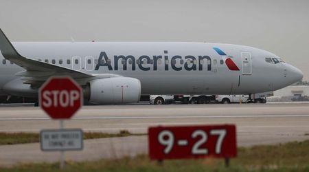 Elderly Brooklyn couple sues American Airlines after being ejected over prayer shawl