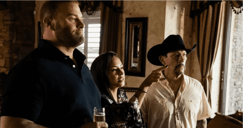 
                            
                            
                            
                            Revisión de 'American Sicario': menos que Danny Trejo, pero el drama de gángsters tiene un gran impacto