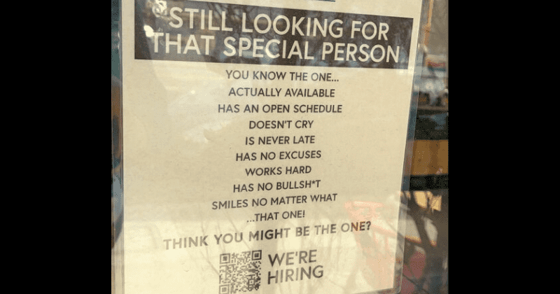 
                            
                            
                            
                            El café criticó el anuncio por contratar personal que 