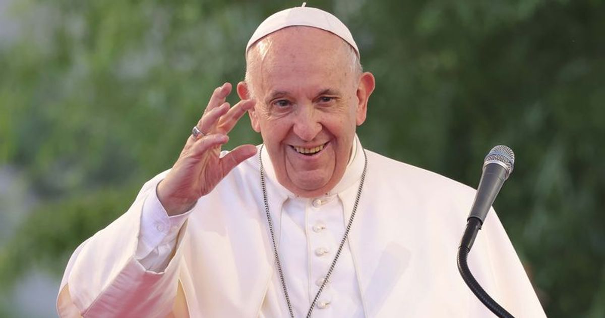 Internet has a field day as ITV anchor announces Pope Francis' 'DEATH' on Christmas - Vimarsana News