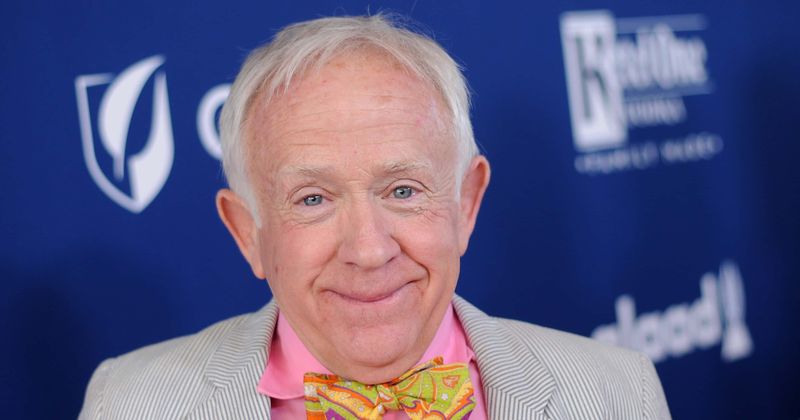 
                            
                            Las pronunciaciones incorrectas de Leslie Jordan hacen reír a los espectadores durante el evento de nominaciones al Oscar