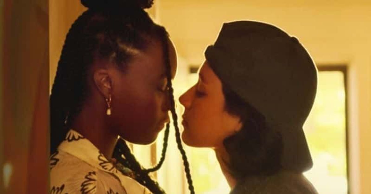 'Heart Shot': 5 things you need to know about Netflix high school love story - Vimarsana News