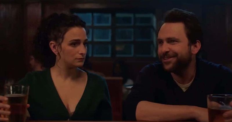 
                            
                            Revisión de 'I Want You Back': Charlie Day, la comedia romántica de Jenny Slate es identificable y conmovedora