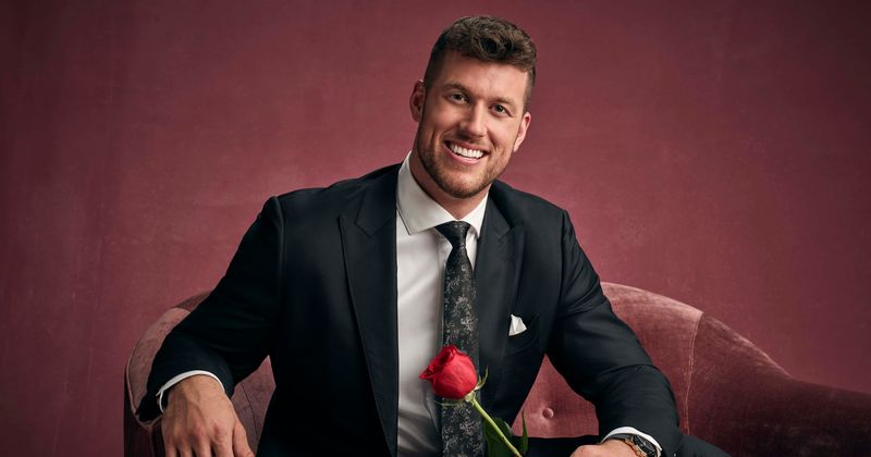
                            
                            Final de la temporada 26 de 'The Bachelor': he aquí por qué Clayton podría terminar solo
