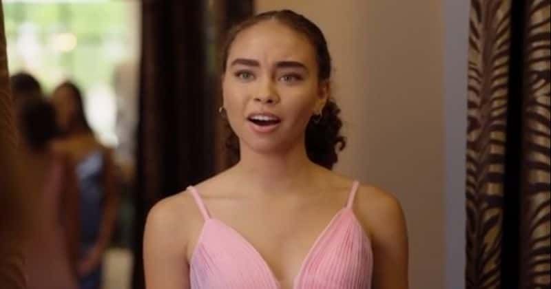 
                            
                            Revisión de 'A Gift of Murder': la película Lifetime revela Sweet 16 con un giro peligroso