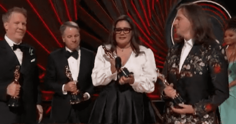 
                            
                            Oscars 2022: 'Encanto' gana Mejor Largometraje de Animación, fans lo llaman una 'carta de amor a Colombia'