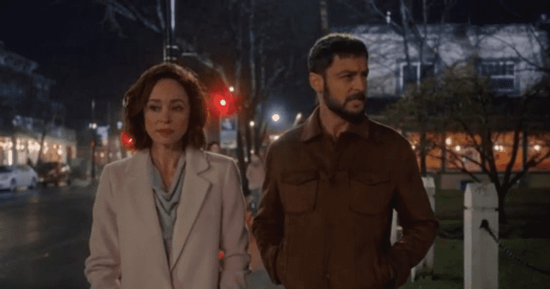 
                            
                            Reseña de 'Always Amore': la película Hallmark es una combinación perfecta de comida y amor